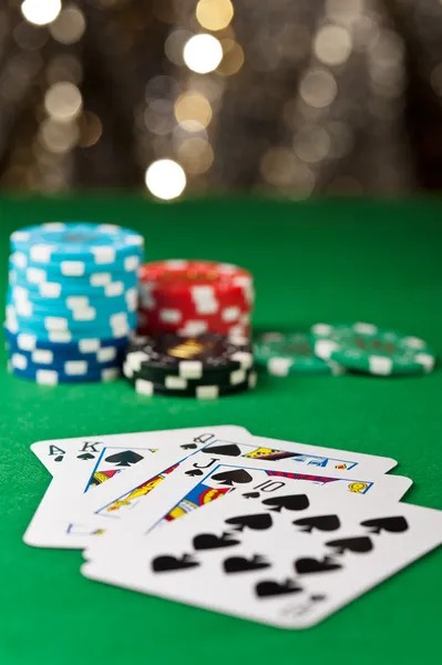 mariototo mobile app interface showing football markets and live-dealer tables